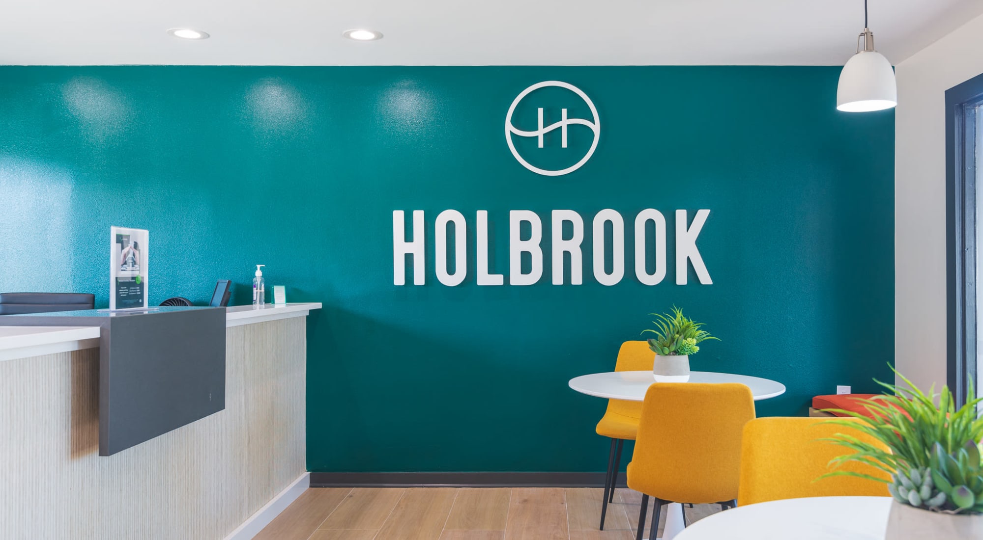 Photo Gallery at Holbrook Apartment Homes in Dallas, Texas