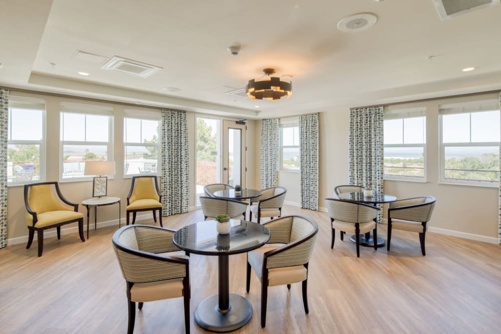 Dining area at The Bluffs at Hamilton Hill in Novato, California
