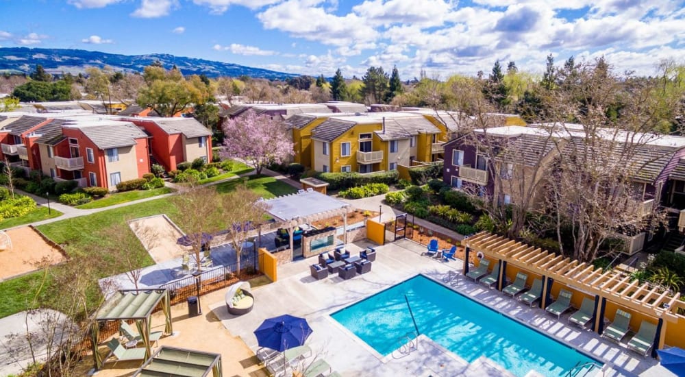 Exterior at Crossbrook Apartments in Rohnert Park, California