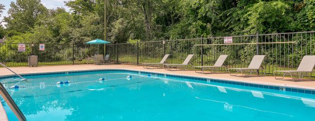 Swimming pool at S&S Property Management in Nashville, Tennessee