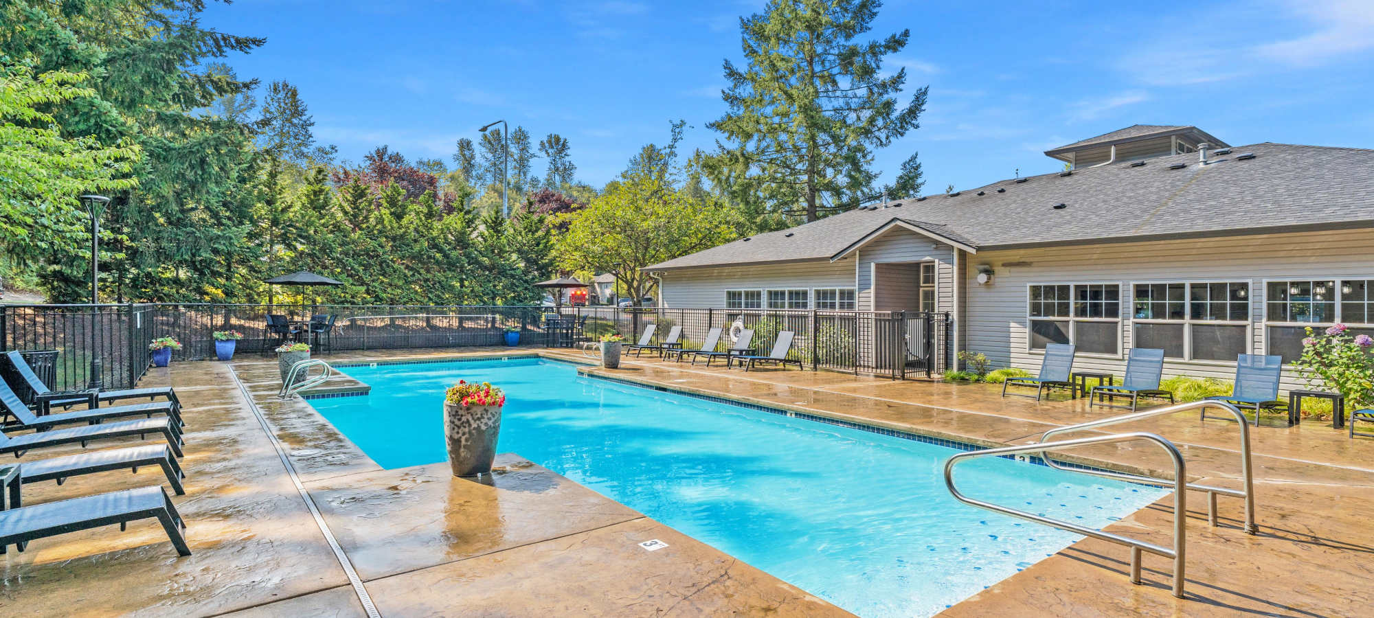 Virtual Tours at Pebble Cove Apartments in Renton, Washington