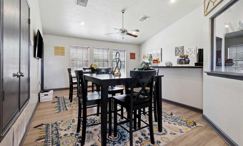 Spacious dining space in the community room at Arbors of Taylor in Taylor, Texas