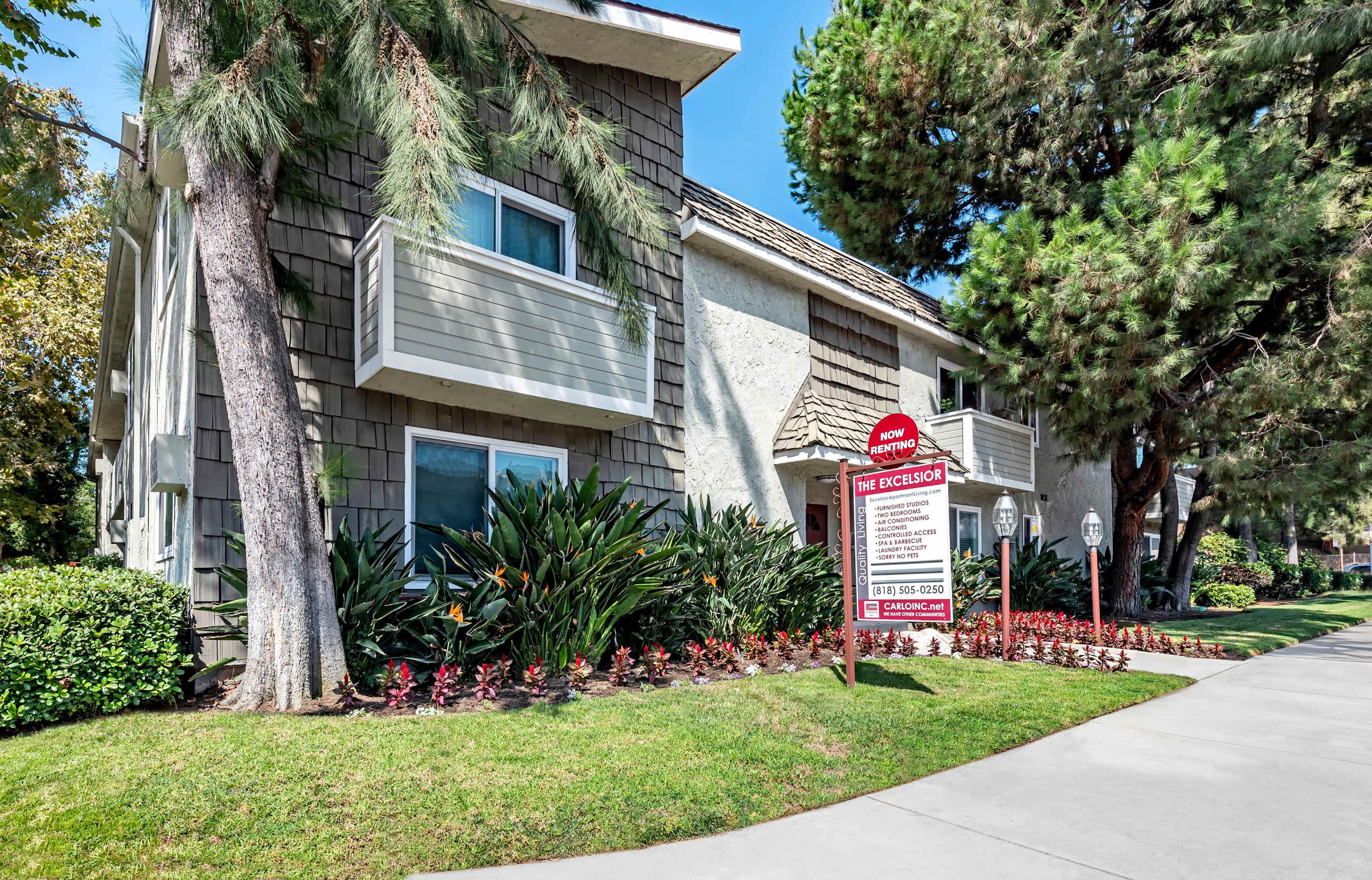 Exterior area at The Excelsior in Studio City, California  