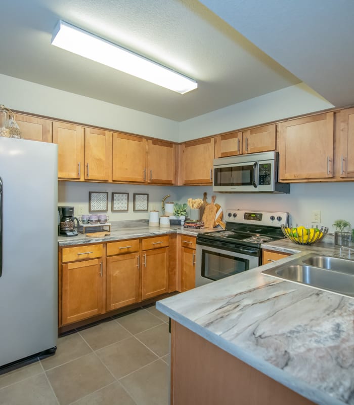 Kitchen at Cascata Apartments in Tulsa, Oklahoma