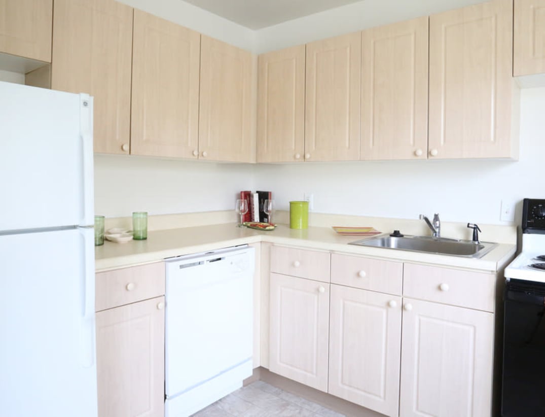 Fully equipped kitchen at Elmwood Court Apartments in Rochester