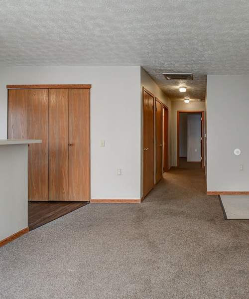 Spacious living area at Heathermoor II in Weirton, West Virginia