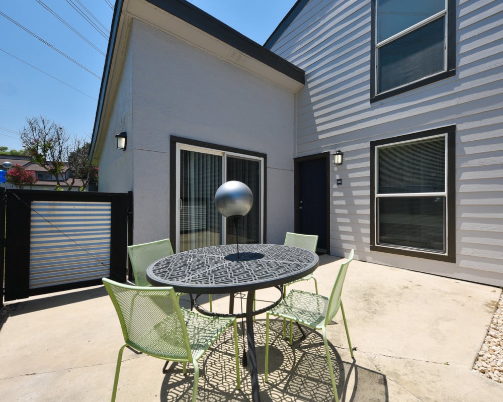 Furniture on a patio at The Fredd Townhomes in San Antonio, Texas