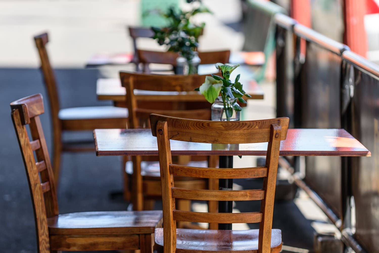 Dining near Cotton Wood Apartments in Dublin, California