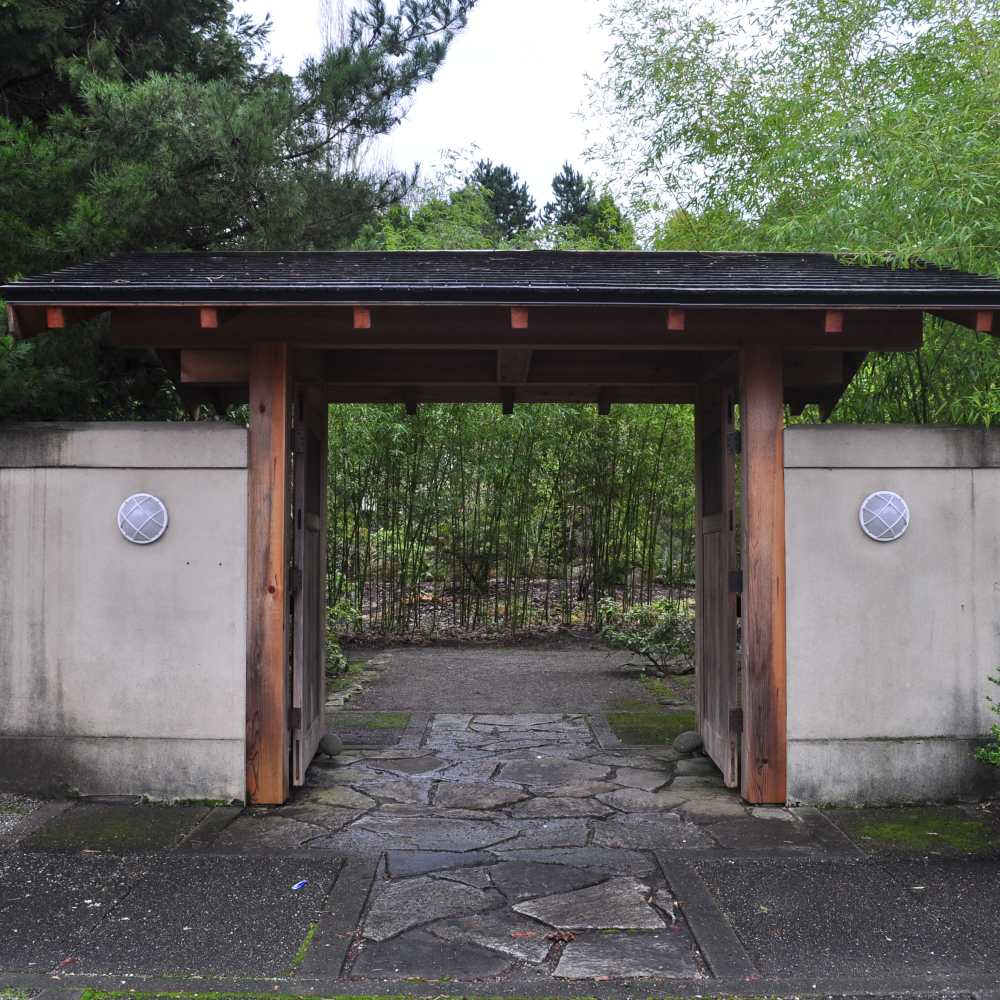 View of the entrance at Brentwood 509 Apartments in Olympia, Washington