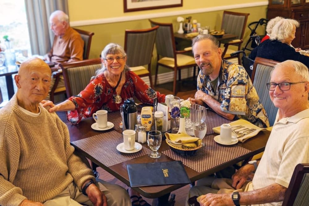 Residents dining at Blossom Vale Senior Living in Orangevale, California.