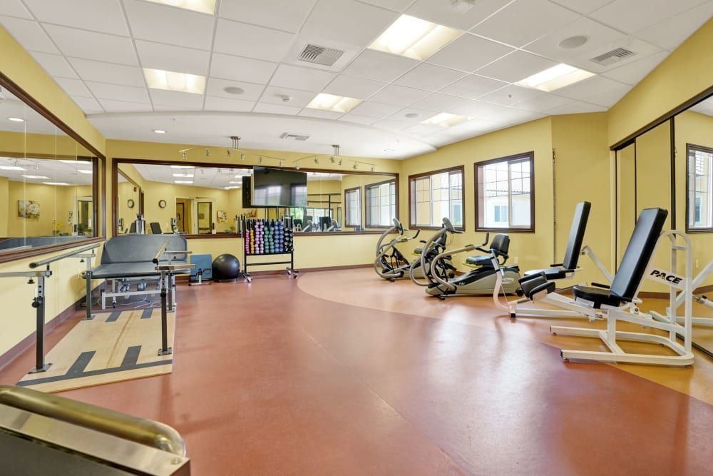 Deluxe gym at Estancia Del Sol in Corona, California