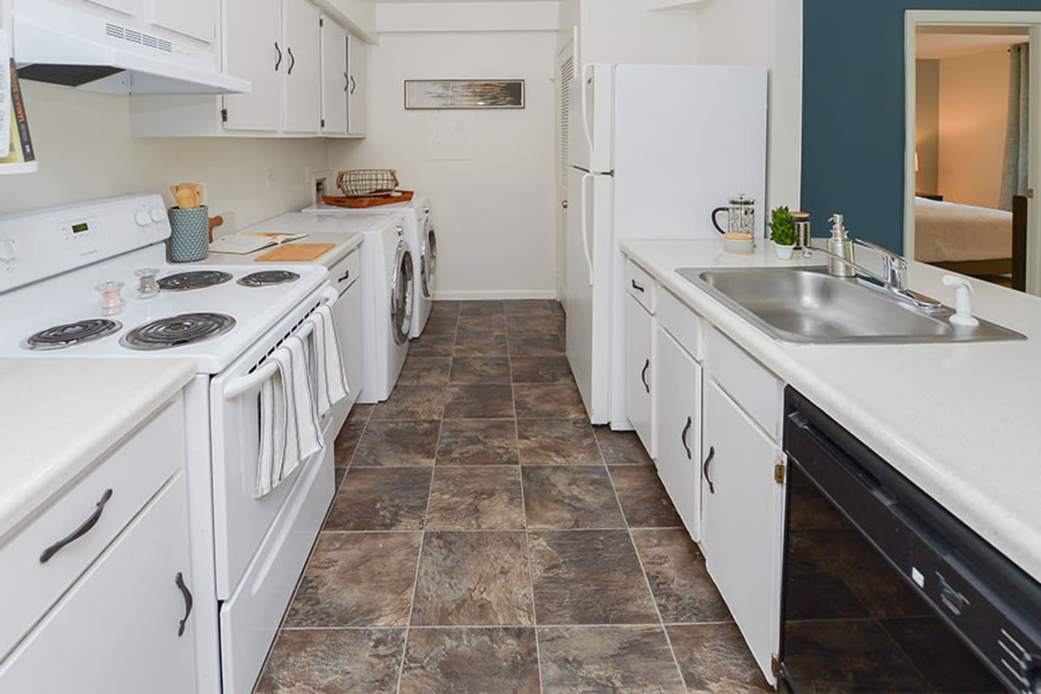 The Landings Apartment Homes in Absecon, New Jersey have well-equipped kitchen