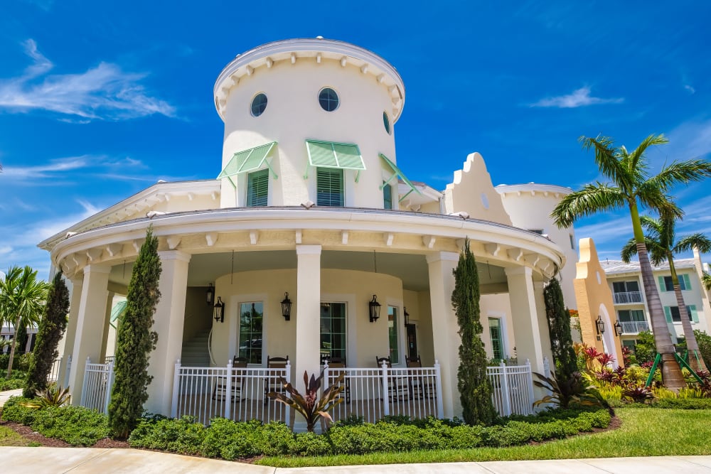 Exterior of Oceanside Lantana in Lantana, Florida
