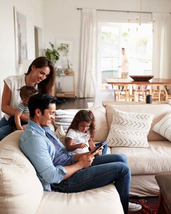 Family enjoying luxe amenities at Moss Pointe in Canton, Georgia