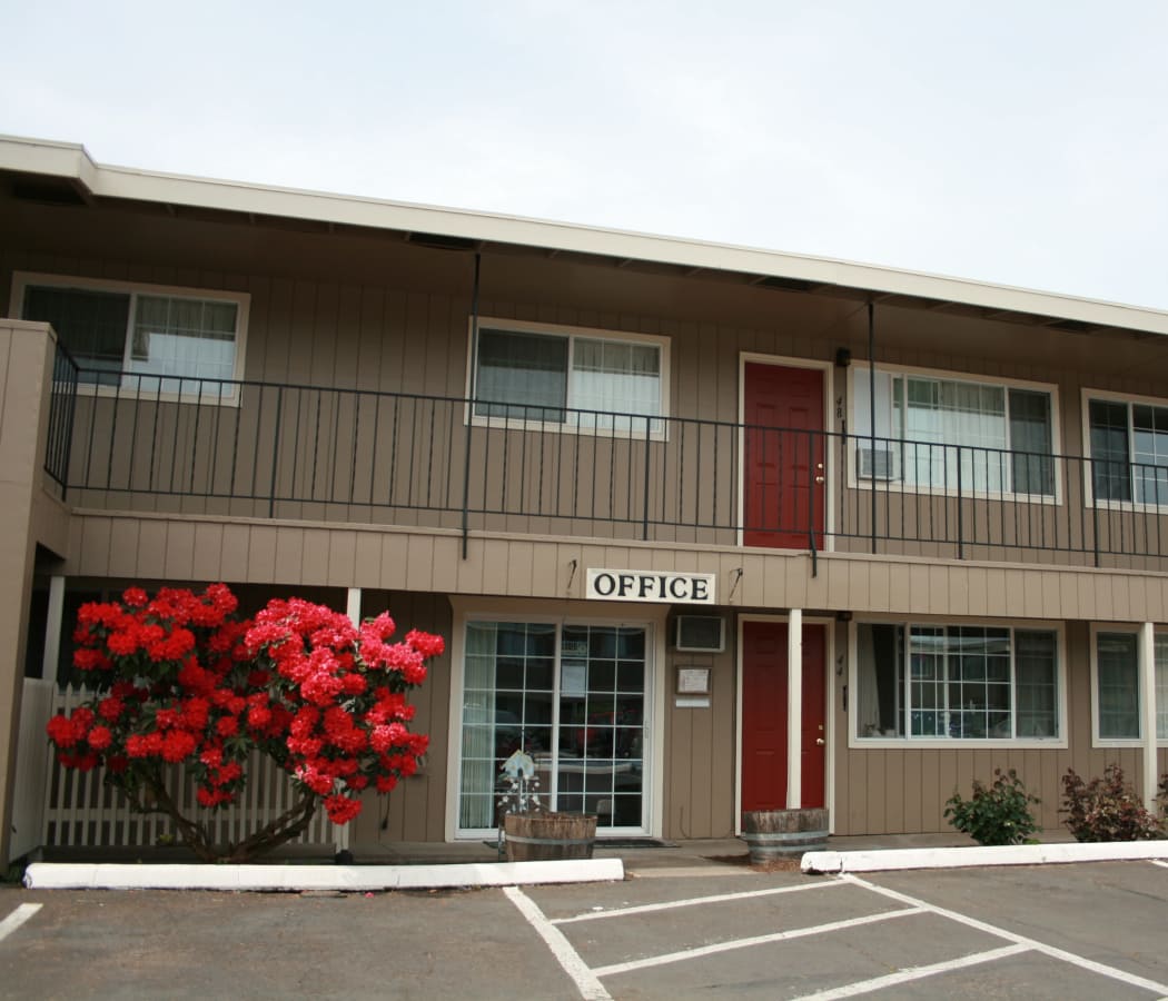 Exterior view at Village Park in Springfield, OR