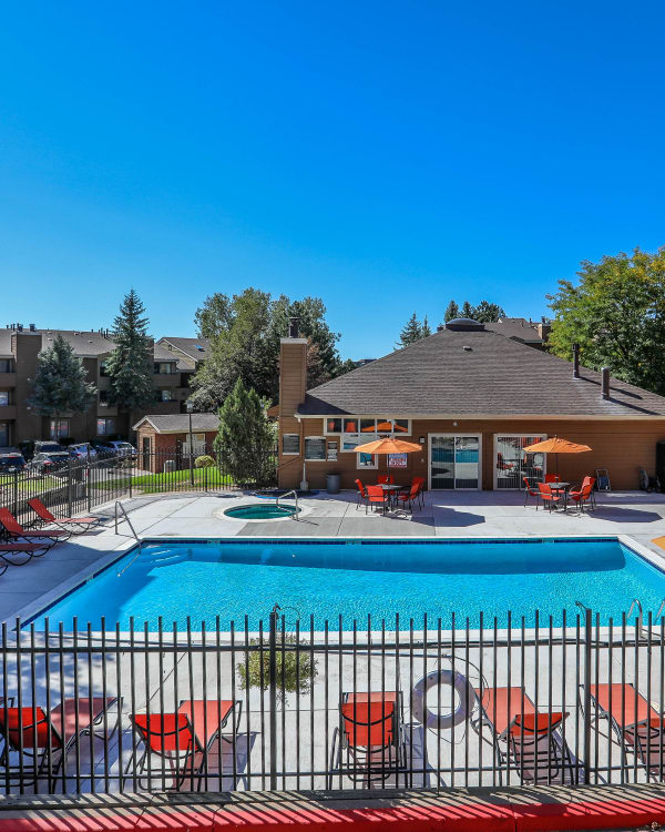 Outdoor swimming pools at Silver Reef Apartments in Lakewood