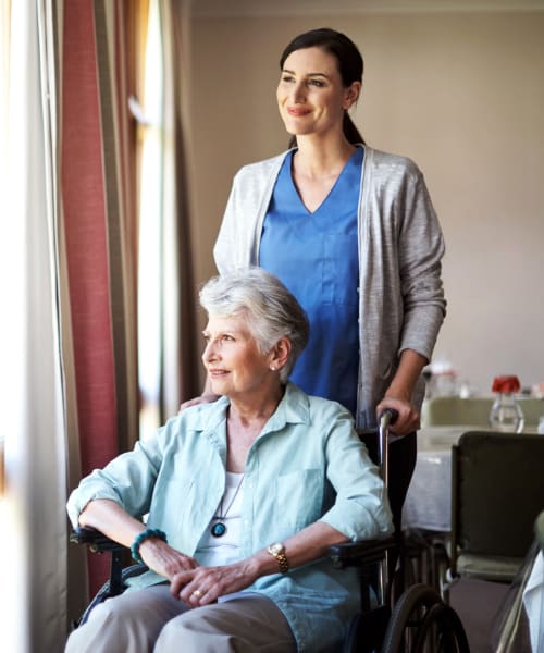 Residents having lunch together at Regency Pullman in Pullman, Washington