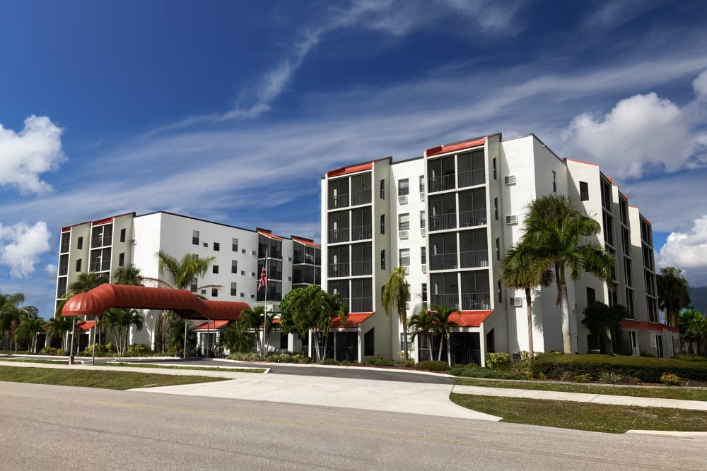 Exterior view of the apartments at Grand Villa of Port Charlotte in Port Charlotte, Florida