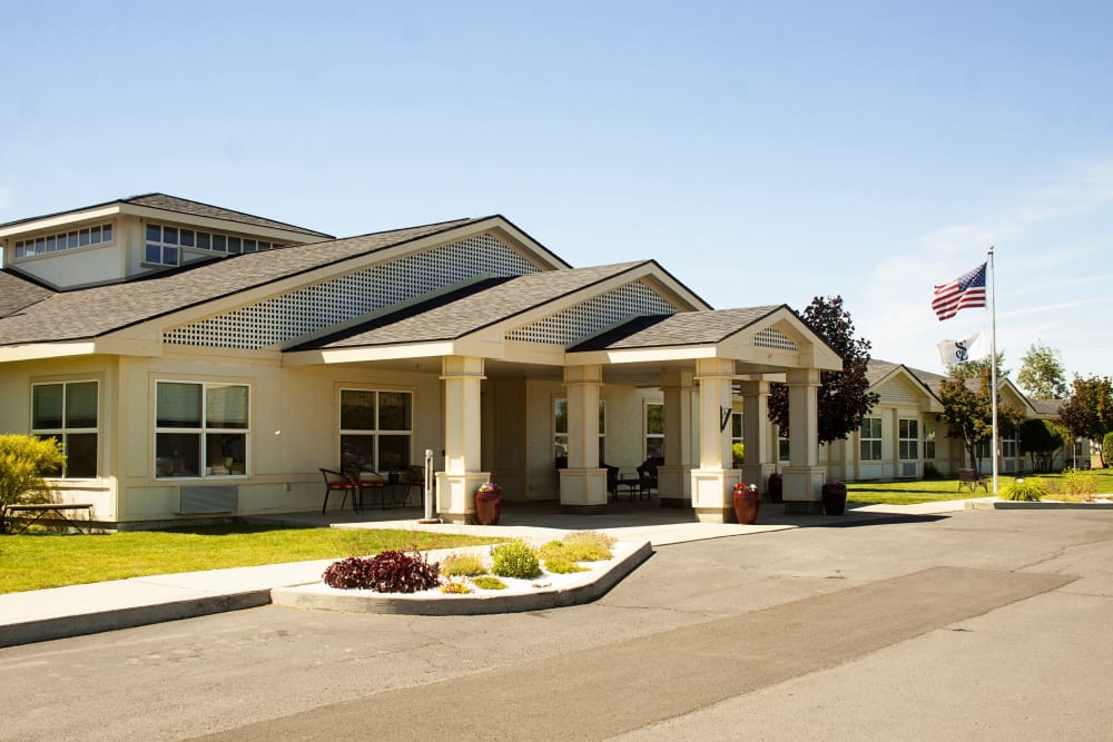 Street view of the main building at Settler's Park Senior Living in Baker City, Oregon