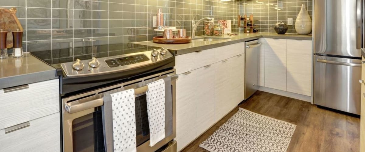 Quartz countertops at Solaire 7077 Woodmont in Bethesda, Maryland