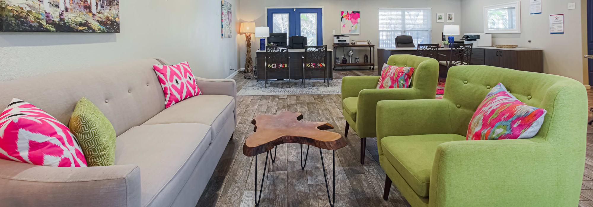 Seating in the clubhouse at Retreat at 2818 in Bryan, Texas