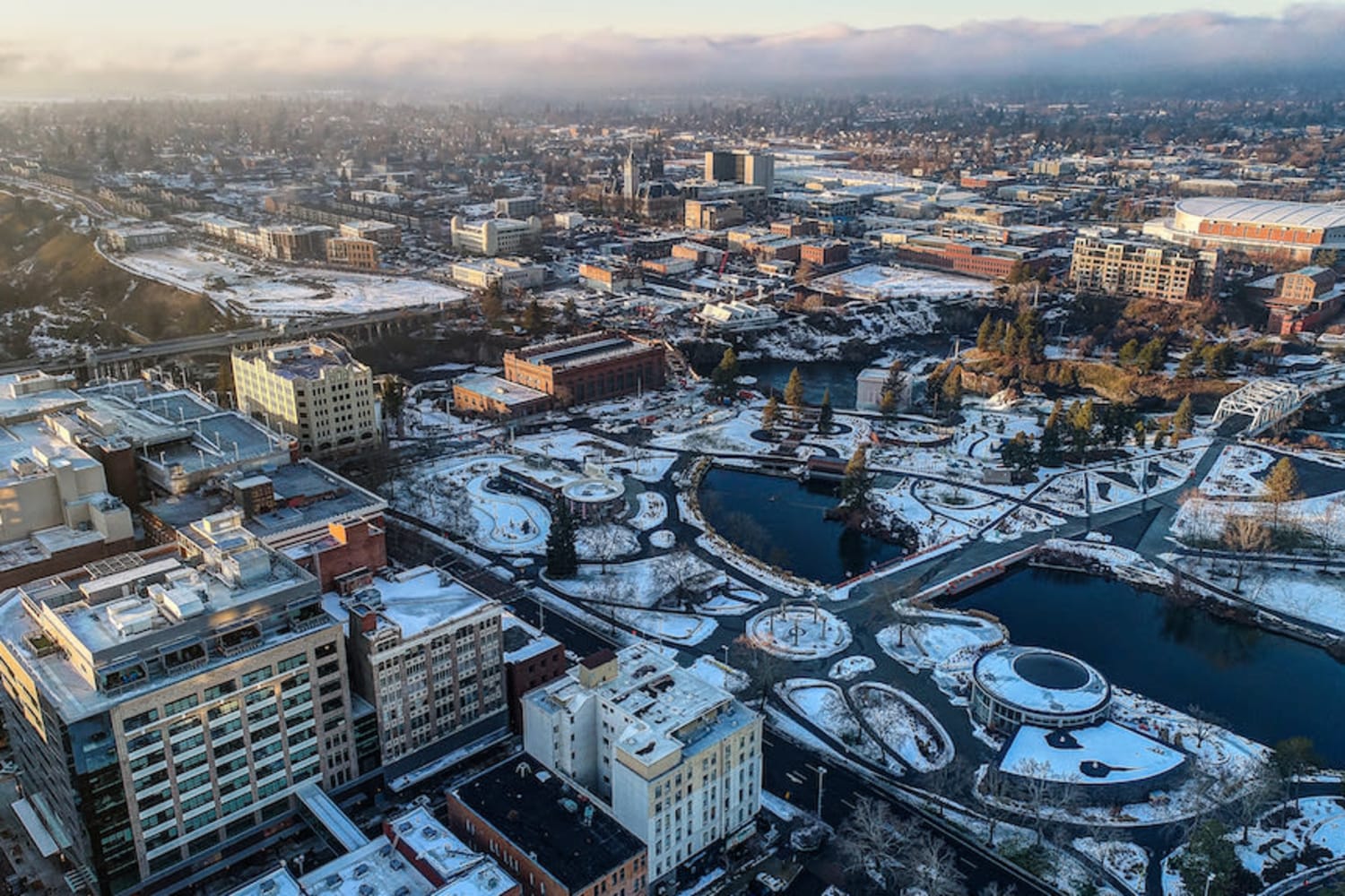 Snow covered neighborhood at Coeur D'Alene Plaza in Spokane, Washington