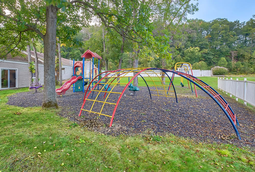 Painted Post, NY Apartments near Corning Emerald Springs Apartments