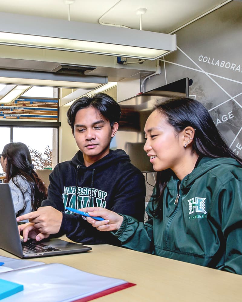 Student studying at Rise Manoa in Honolulu, Hawaii