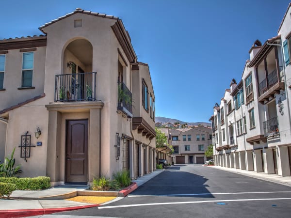 Enjoy the neighborhood at Palisades Sierra Del Oro in Corona