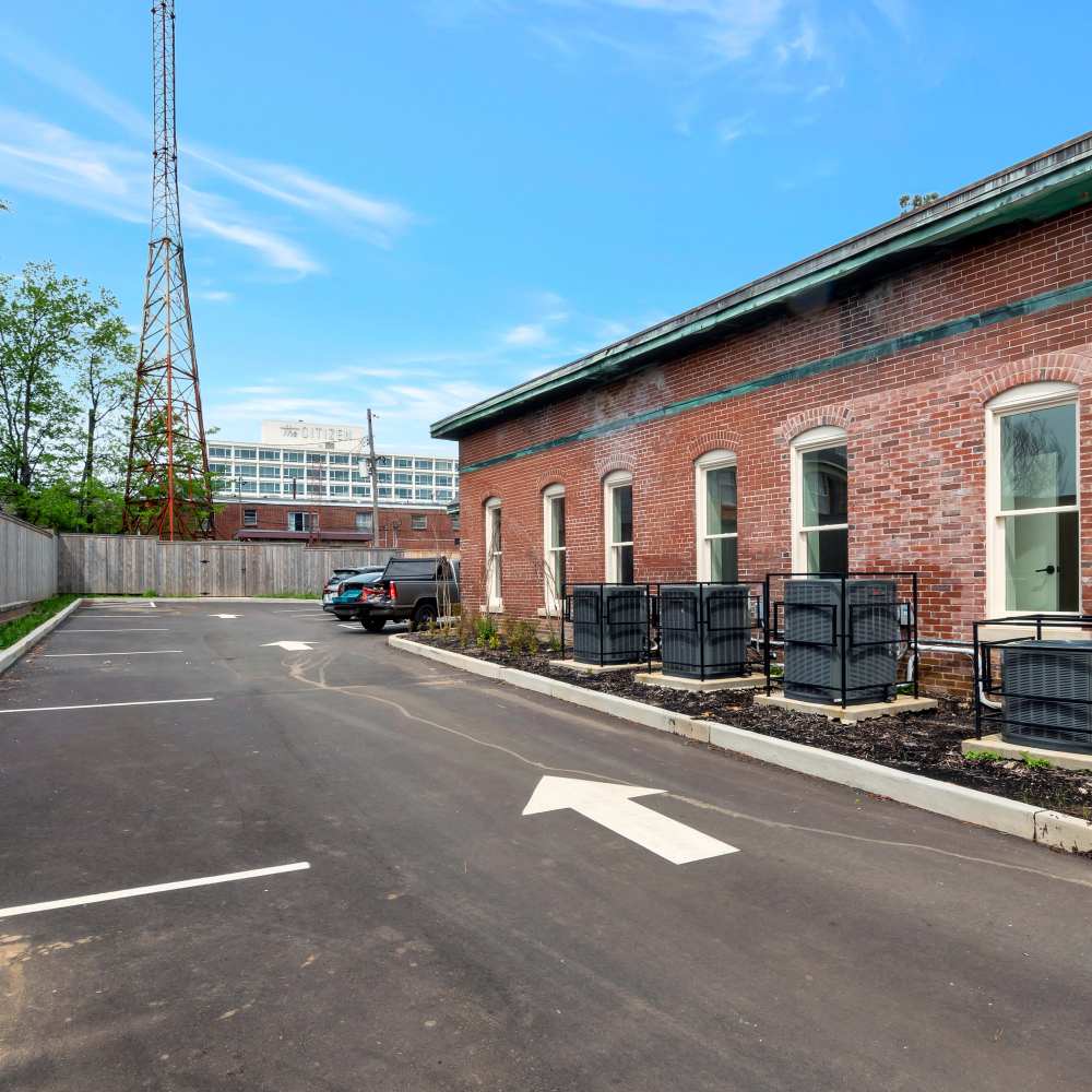 Road to apartment at 189 Barksdale in Memphis, Tennessee