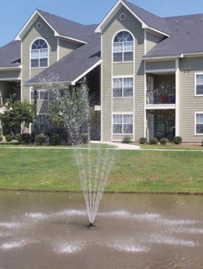 Exterior view of Twin Oaks in Hattiesburg, Mississippi