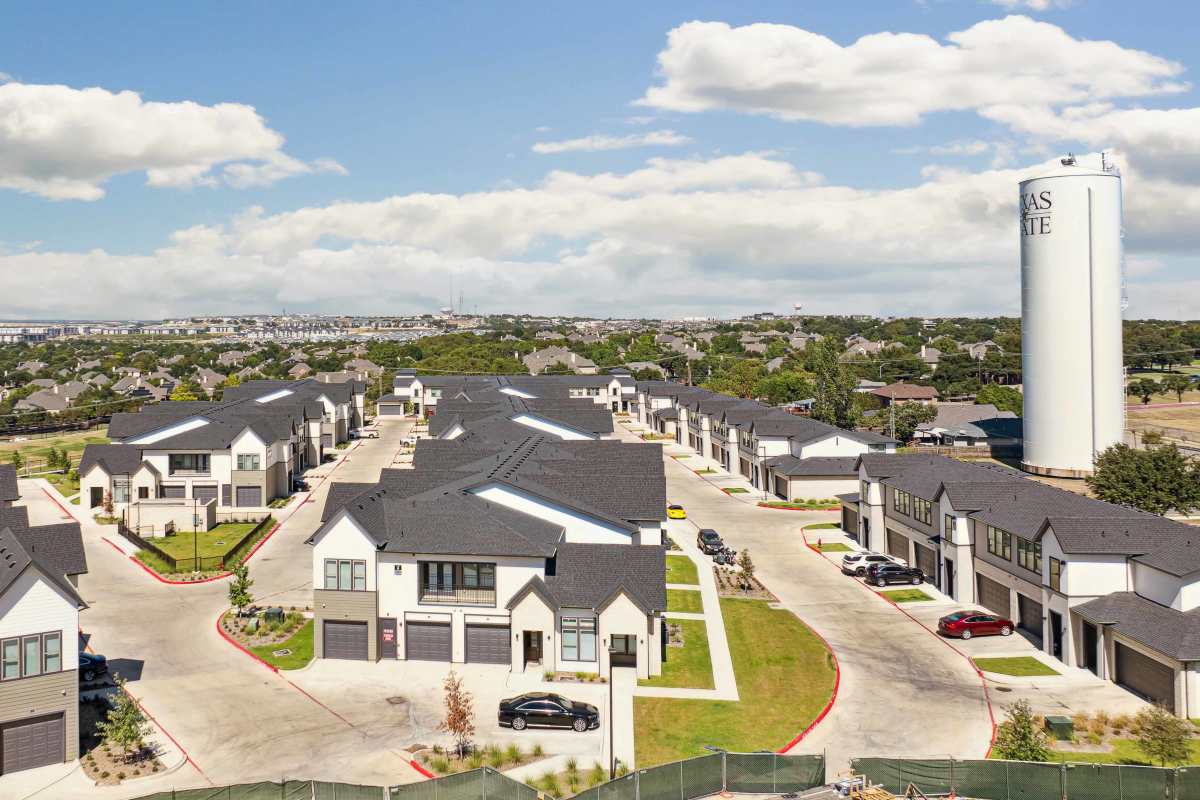 Neighborhood Watermere at Round Rock in Round Rock, Texas.
