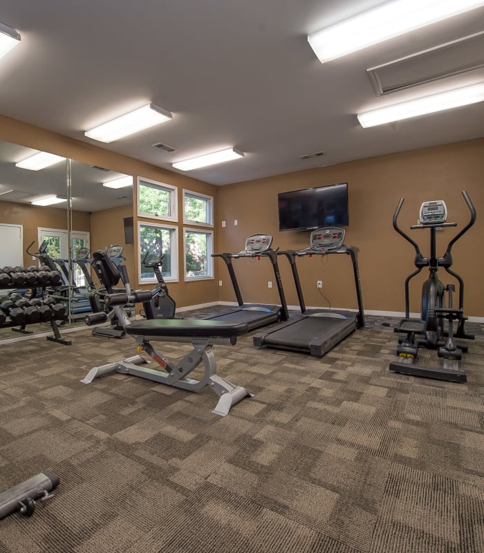 Fitness center at The Pointe of Ridgeland in Ridgeland, Mississippi