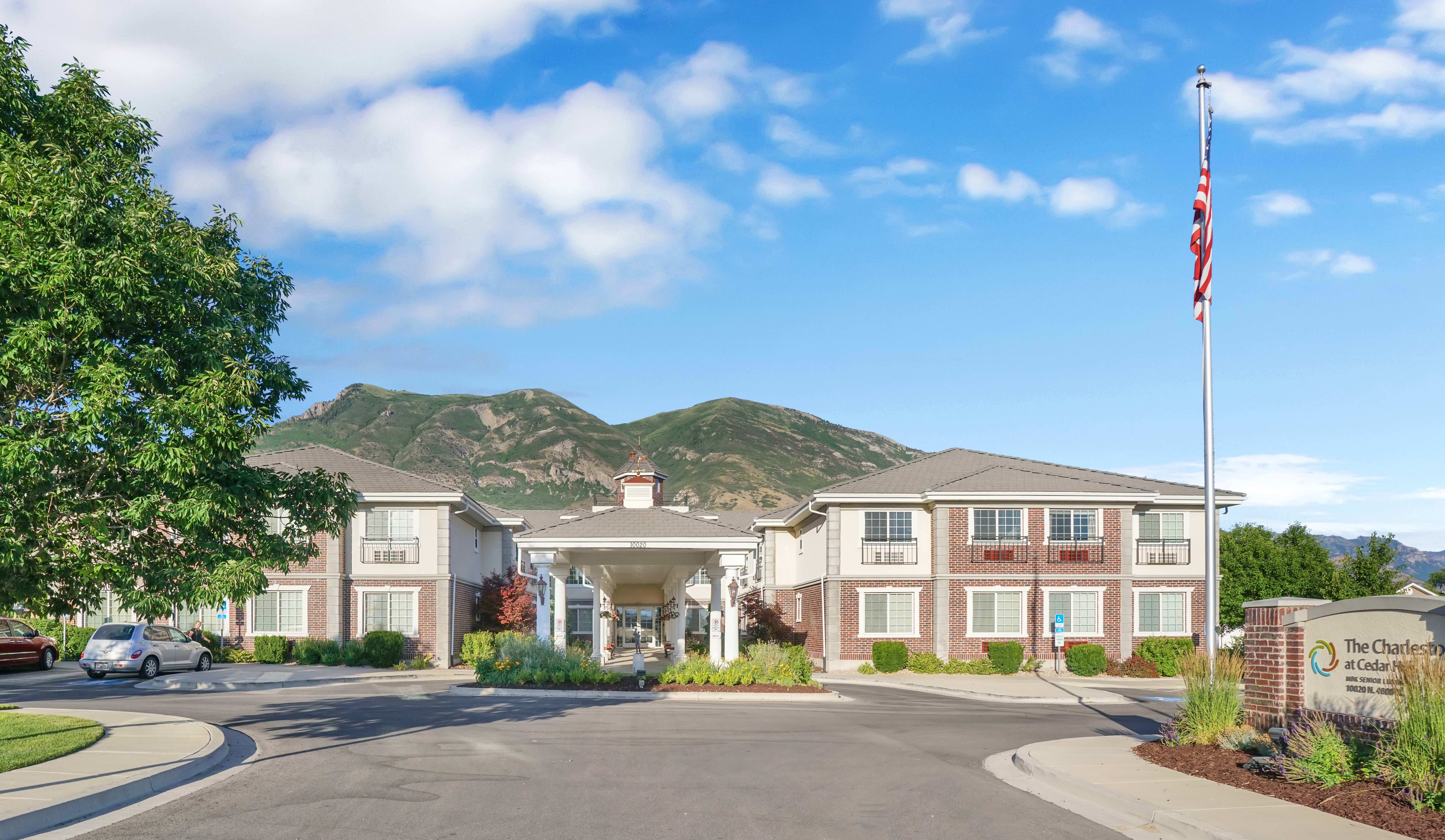 Senior living in Cedar Hills, UT is just right for you