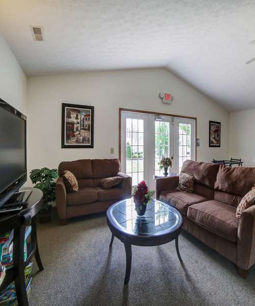 Beautiful living room at Connolly Park in Beaver Falls, Pennsylvania