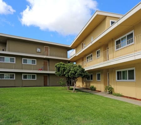 Exterior of Pentagon Apartment Homes in Fremont, California
