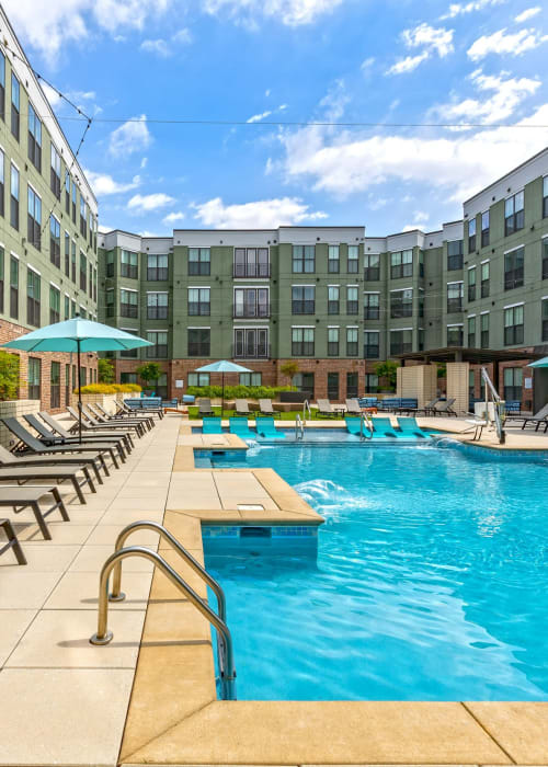 Amenities at 1400 Chestnut Apartments in Chattanooga, Tennessee