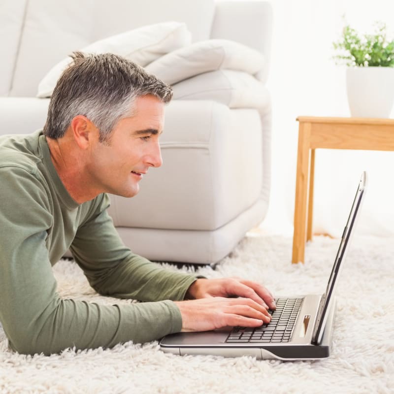 A future resident fill out a contact form Aspire at West End, Richmond, Virginia