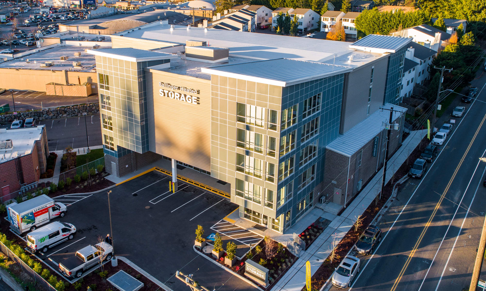 Ballinger Heated Storage in Shoreline, Washington