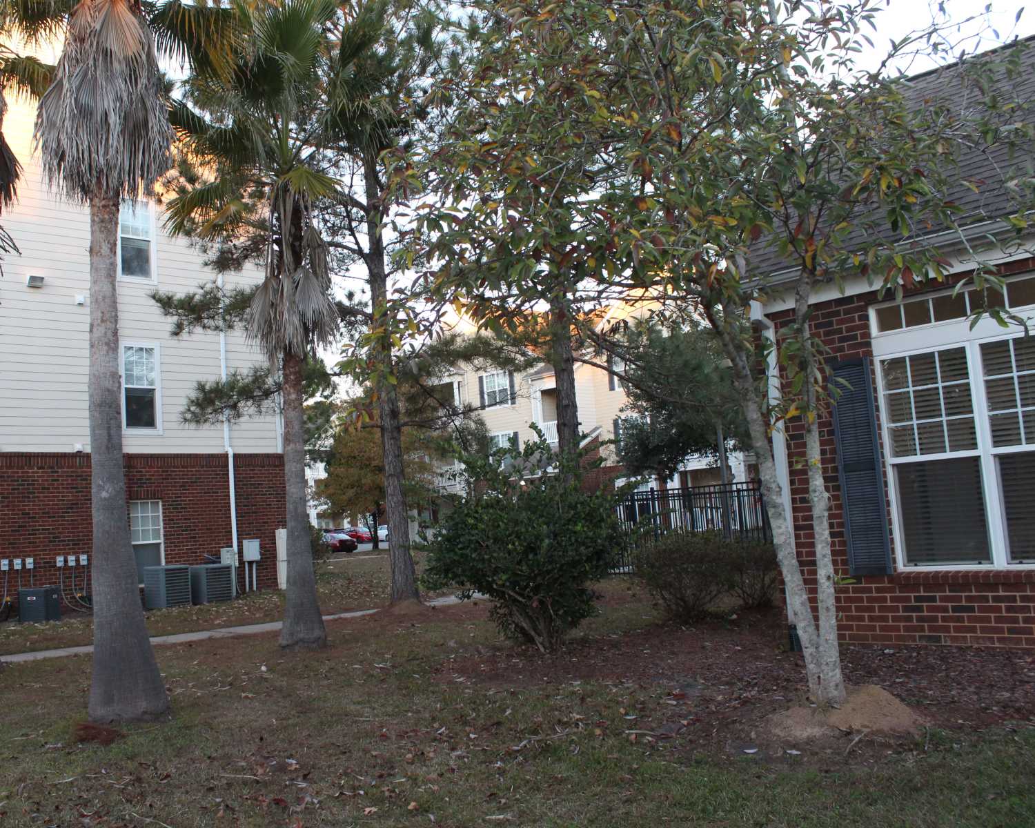 Apartment exterior at Lexington Park in Ocean Springs, Mississippi