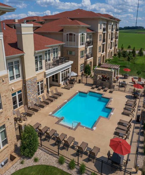 Swimming pool at The Tuscany On Pleasant View in Madison, Wisconsin