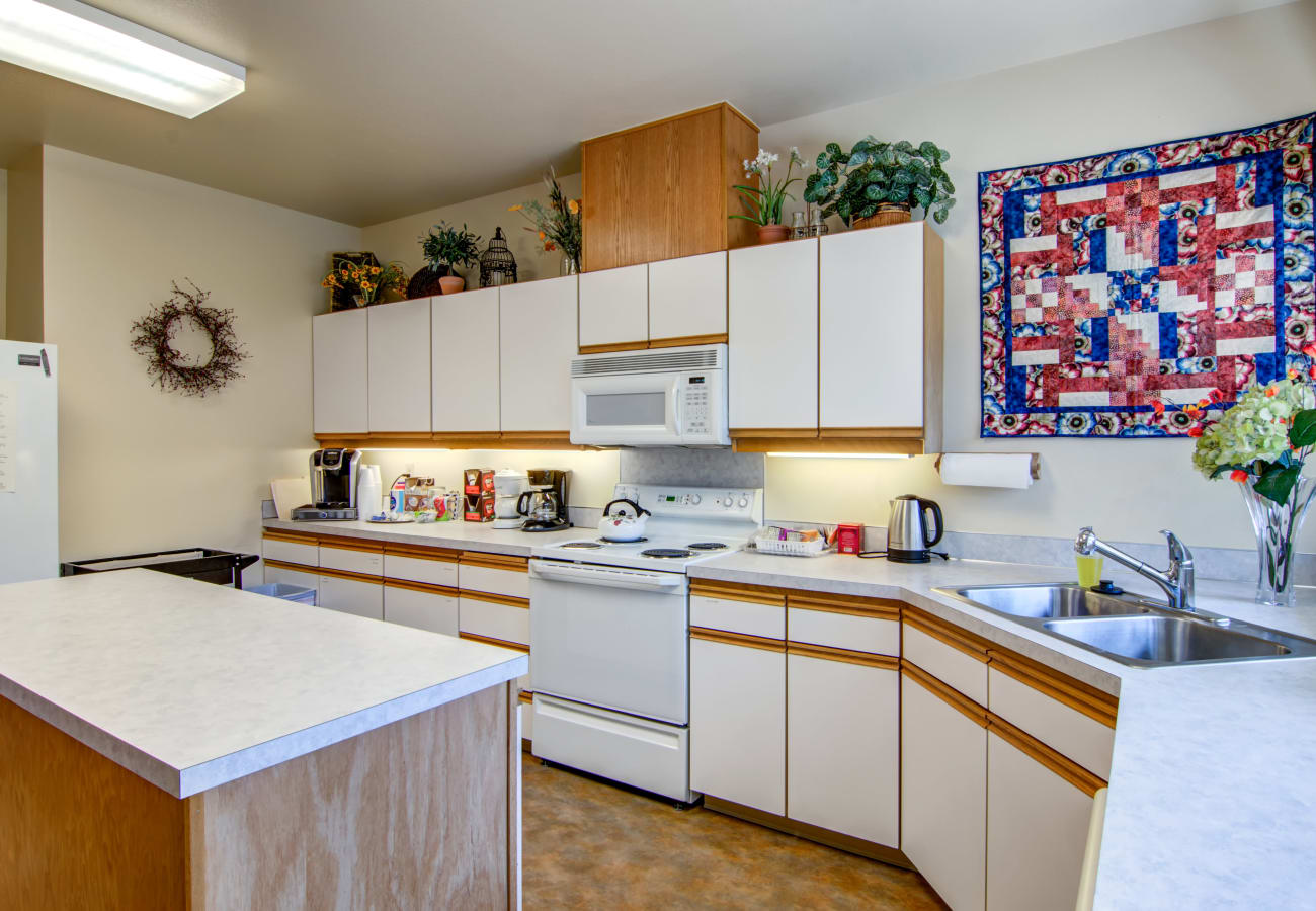 Fully equipped kitchen at Summer Oaks Park in Eugene, Oregon