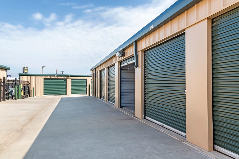 Line of outdoor units at Metro Self Storage in Amarillo, Texas
