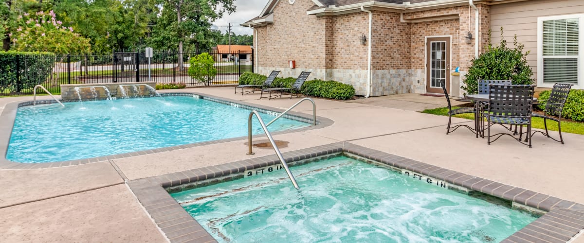 Conroe, TX Apartments Woodside Manor