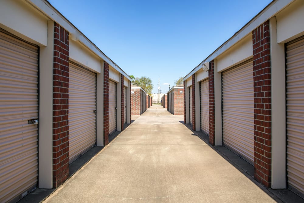 Exterior drive up units at Metro Self Storage in Houston, Texas