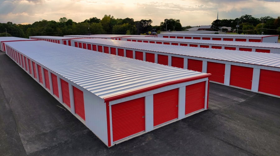 Wide driveways between units at KO Storage in Kings Mountain, North Carolina