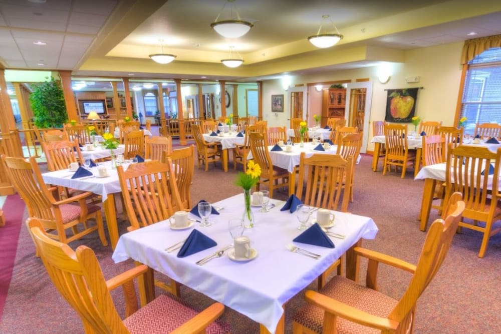 Dining room at Addington Place of Ottumwa in Ottumwa, Iowa