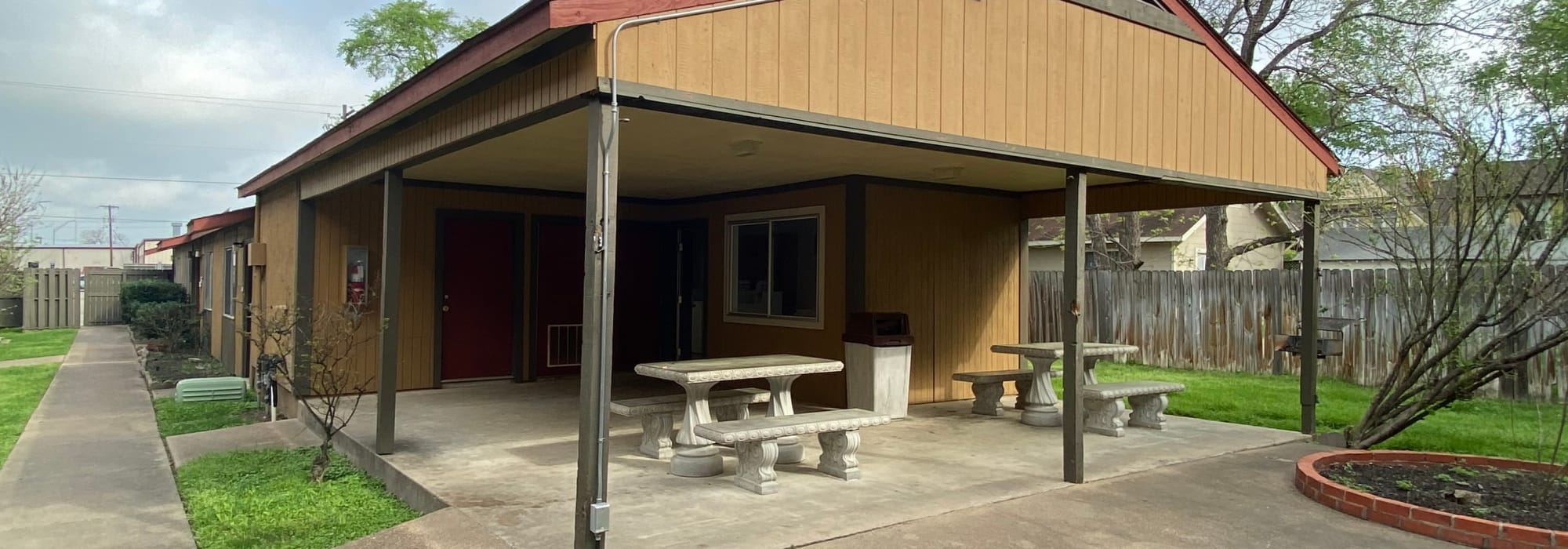 Covered picnic tables at Arbors on 31st in Bryan, Texas