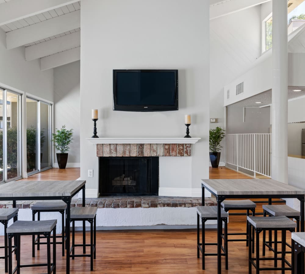 Resident clubhouse with lounge area at Bidwell Park Fremont in Fremont, California 