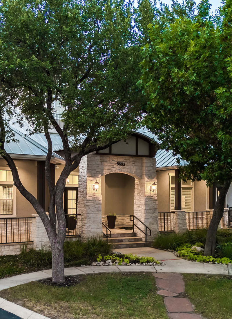 Exterior of Marquis Bandera in San Antonio, Texas